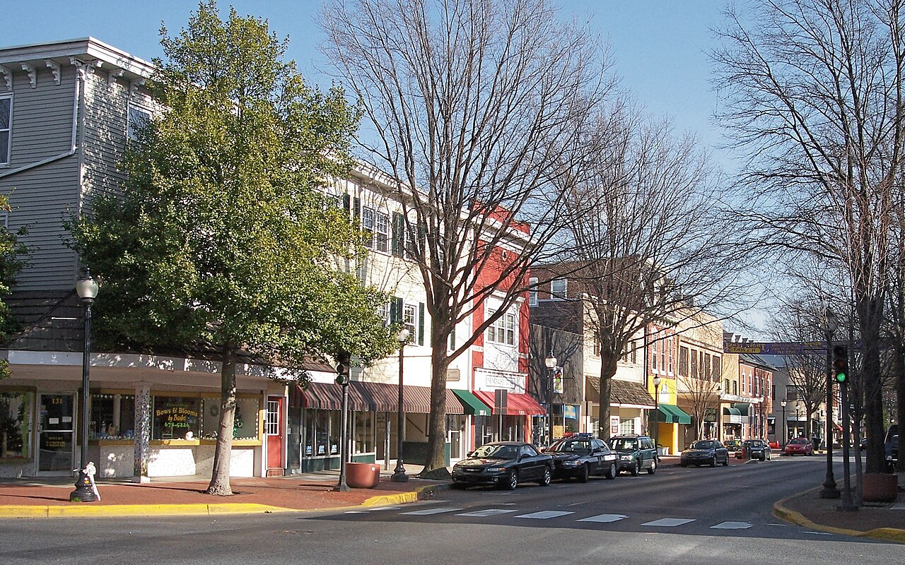 Dover, Delaware, community view accompanying the local property-loss and restoration guide